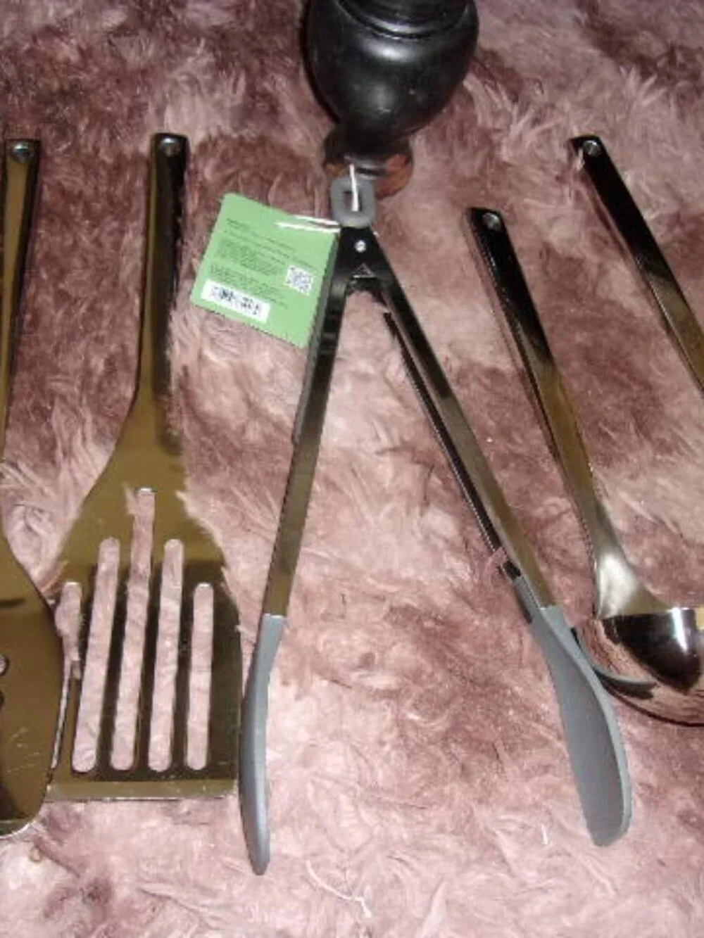 Figmint Huge bundle of Kitchen Utensils New Spoons/Tongs/spatula/whisk etc
